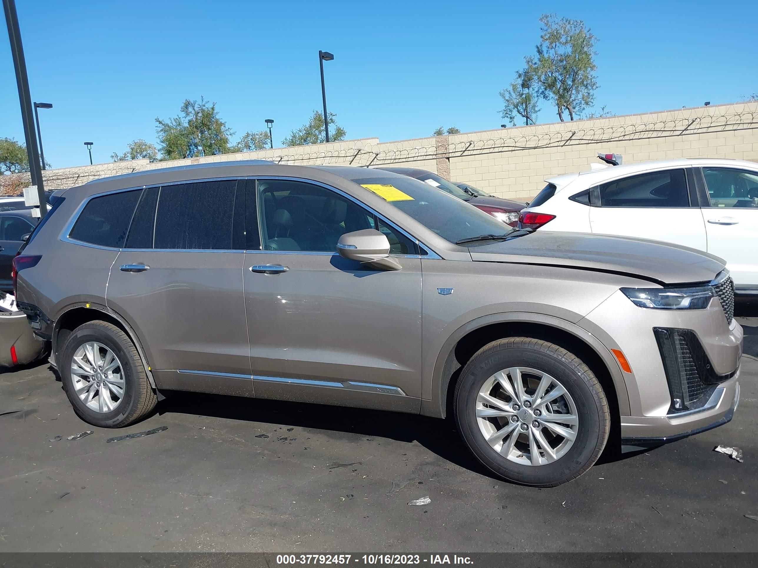 Photo 13 VIN: 1GYKPAR40PZ182007 - CADILLAC XT6 