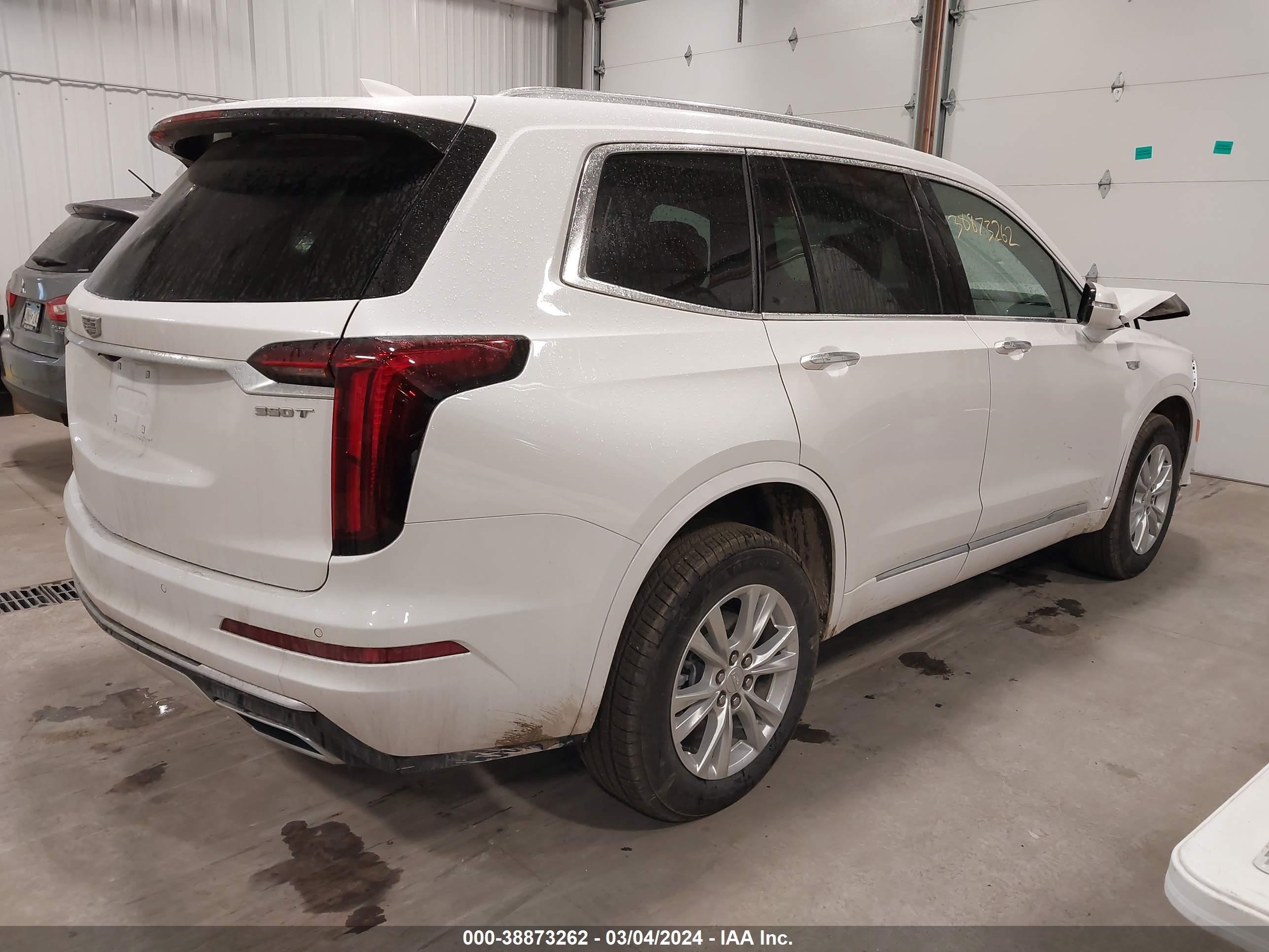 Photo 3 VIN: 1GYKPBR47RZ713518 - CADILLAC XT6 