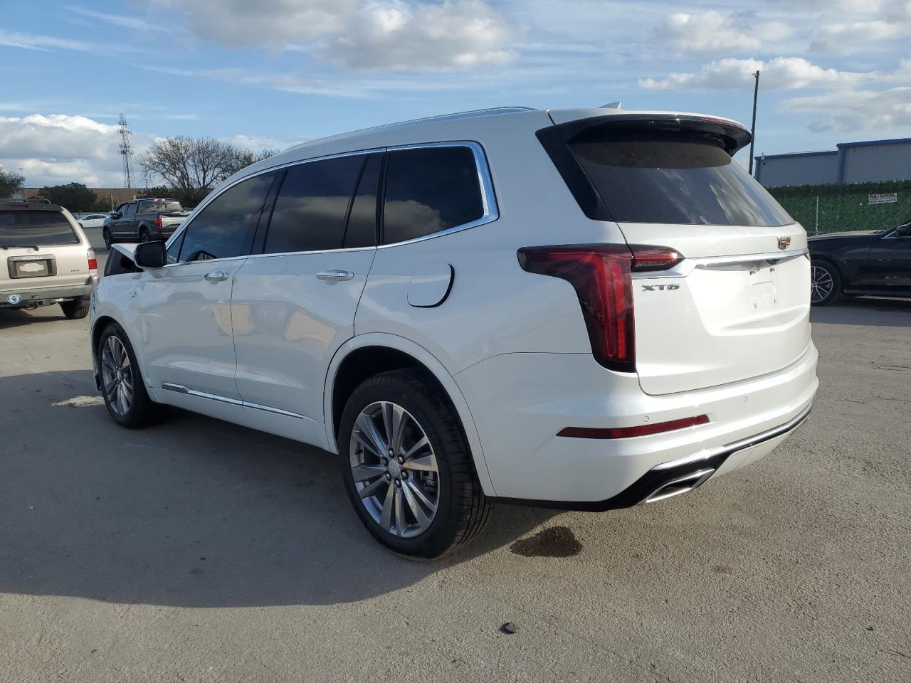 Photo 1 VIN: 1GYKPCRS1RZ700963 - CADILLAC XT6 