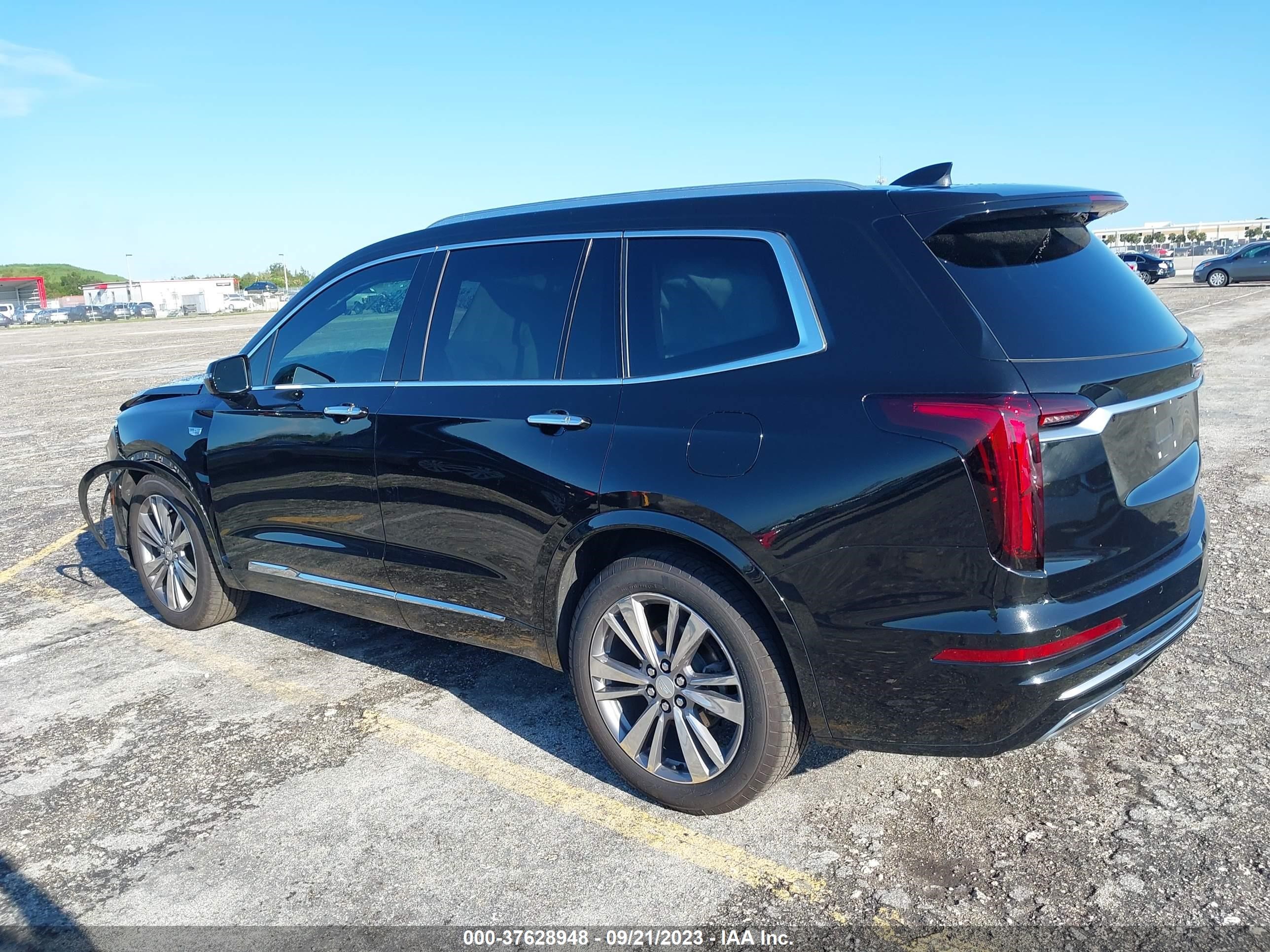 Photo 2 VIN: 1GYKPCRS3LZ145800 - CADILLAC XT6 