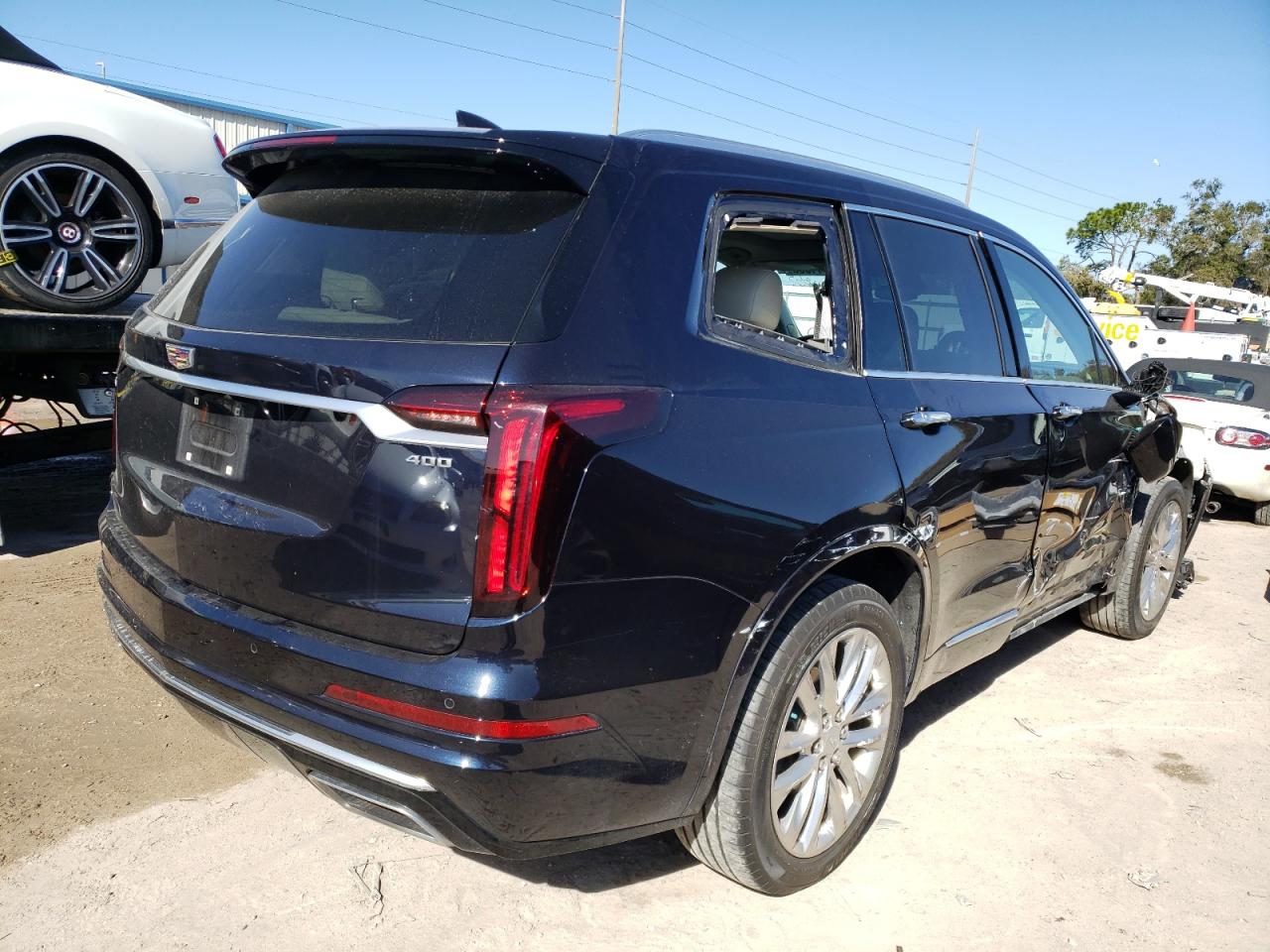 Photo 2 VIN: 1GYKPCRS5MZ181604 - CADILLAC XT6 