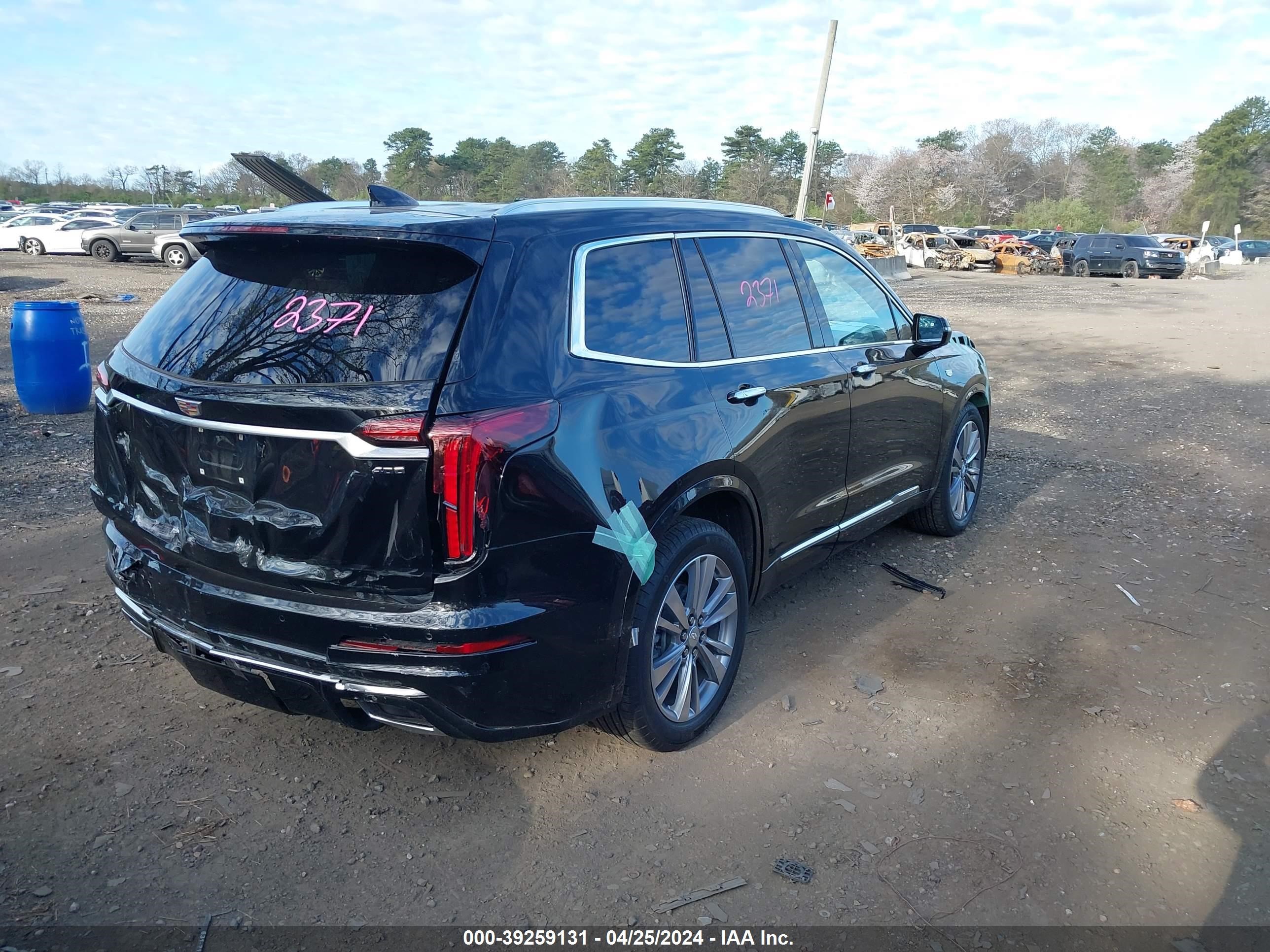 Photo 3 VIN: 1GYKPCRS5RZ705681 - CADILLAC XT6 