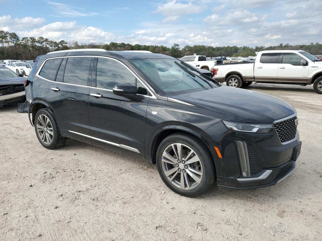 Photo 3 VIN: 1GYKPCRS6MZ177674 - CADILLAC XT6 