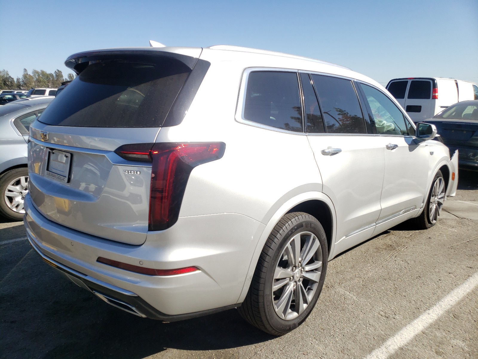 Photo 3 VIN: 1GYKPCRS9LZ154260 - CADILLAC XT6 PREMIU 