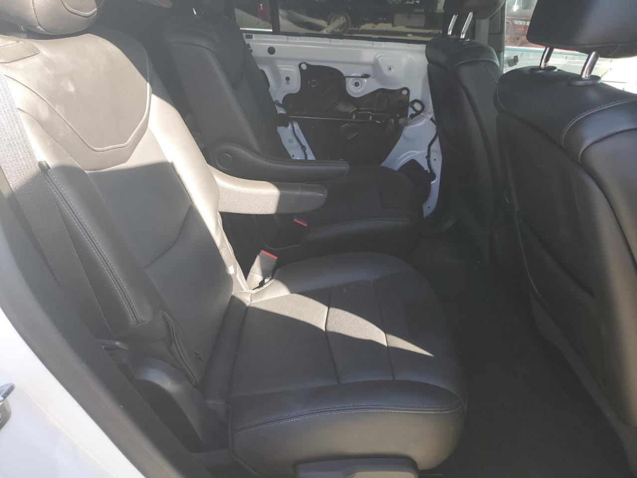 Photo 10 VIN: 1GYKPCRS9NZ128941 - CADILLAC XT6 