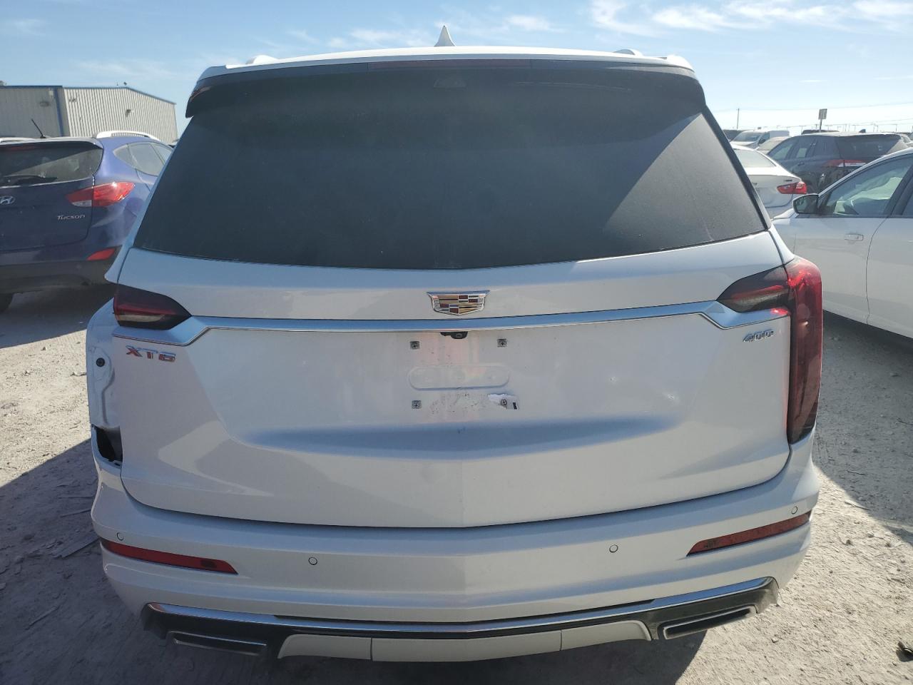 Photo 5 VIN: 1GYKPCRS9NZ128941 - CADILLAC XT6 