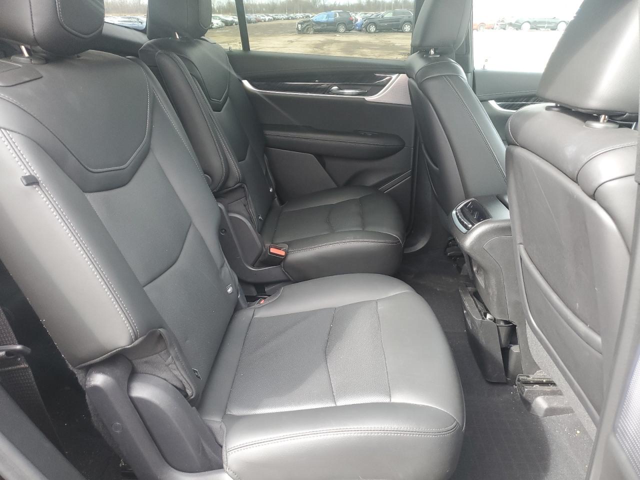 Photo 10 VIN: 1GYKPCRSXMZ155144 - CADILLAC XT6 