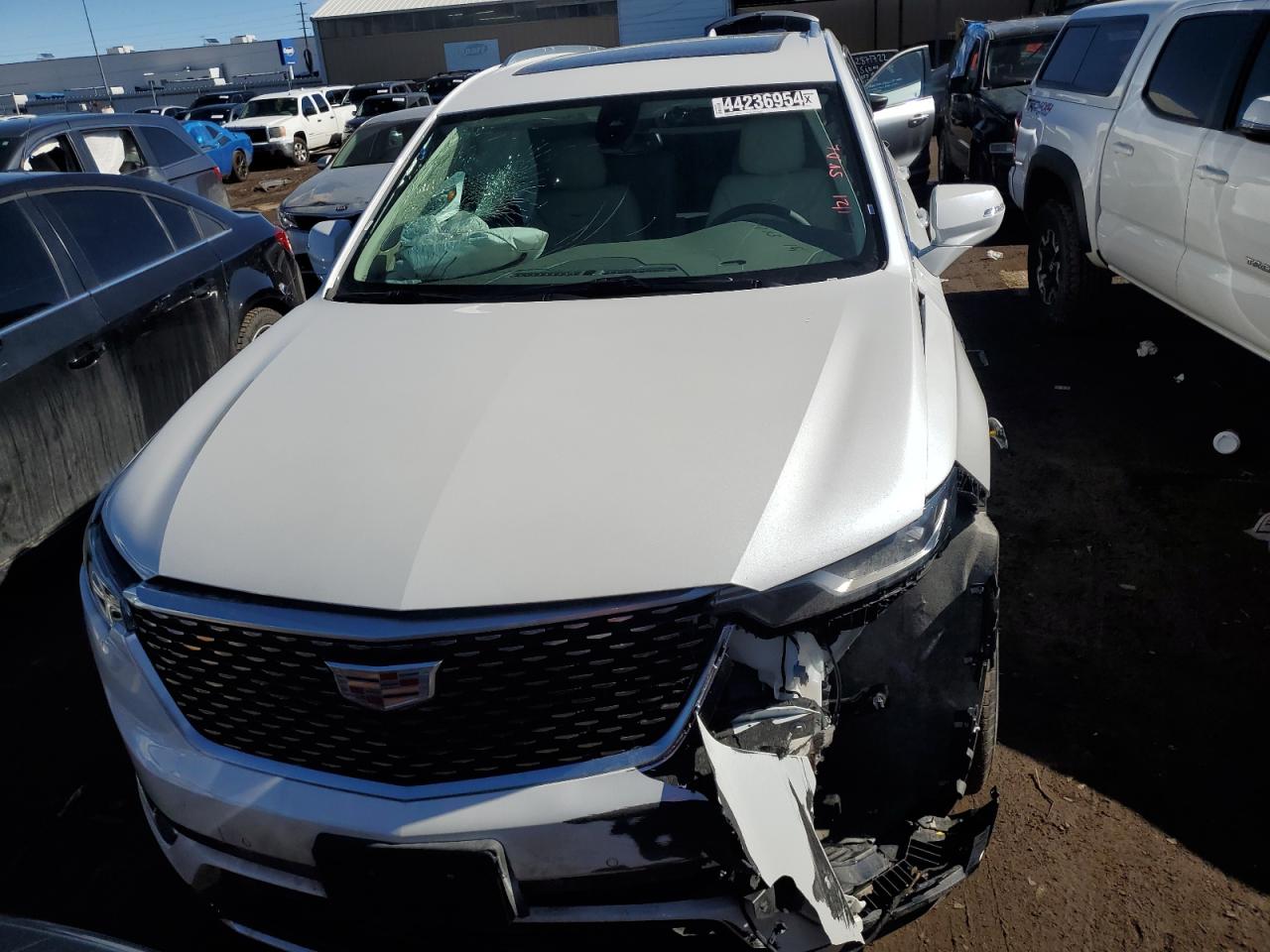 Photo 4 VIN: 1GYKPDRS6RZ726075 - CADILLAC XT6 