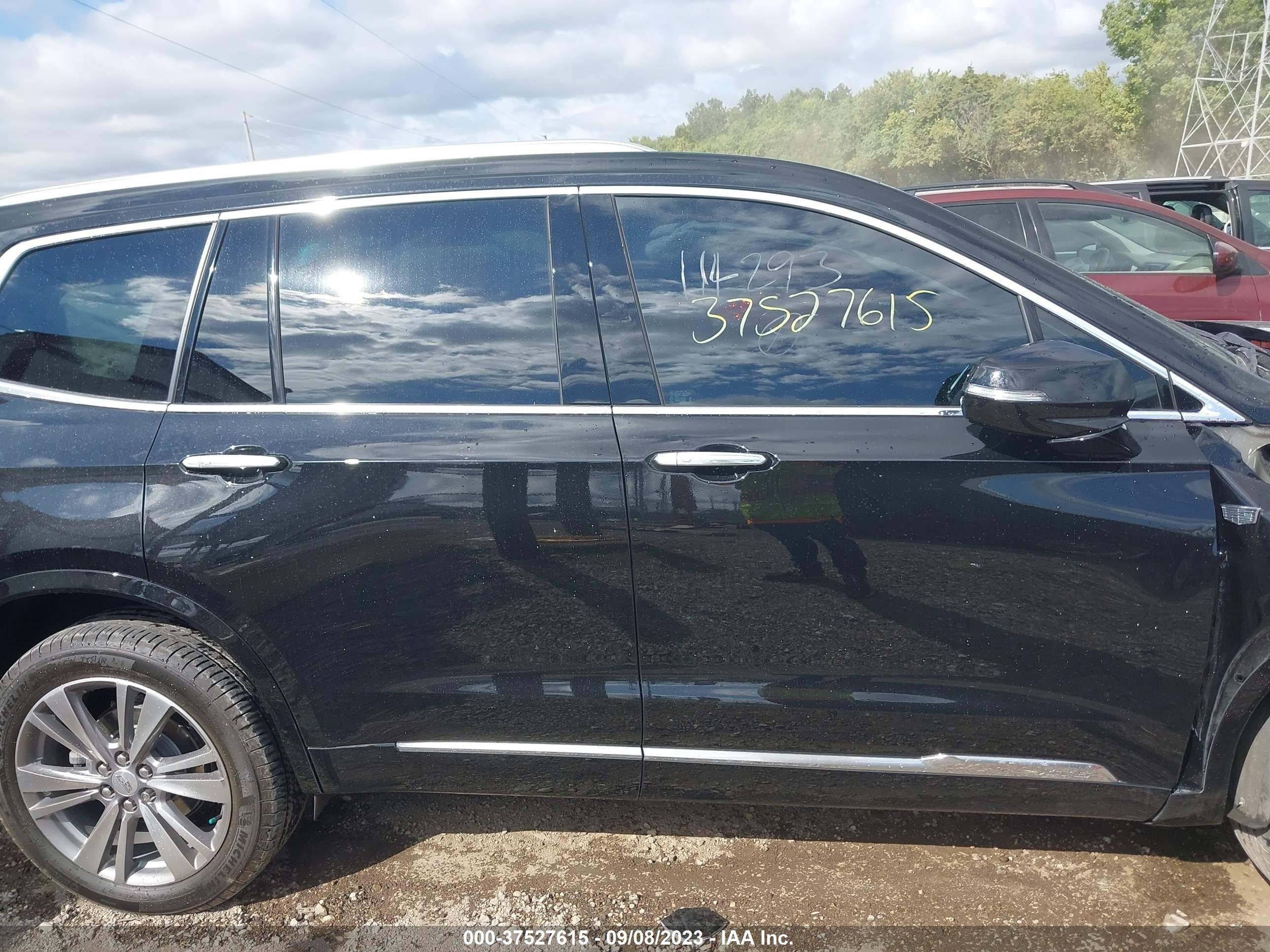 Photo 12 VIN: 1GYKPDRSXNZ114293 - CADILLAC XT6 