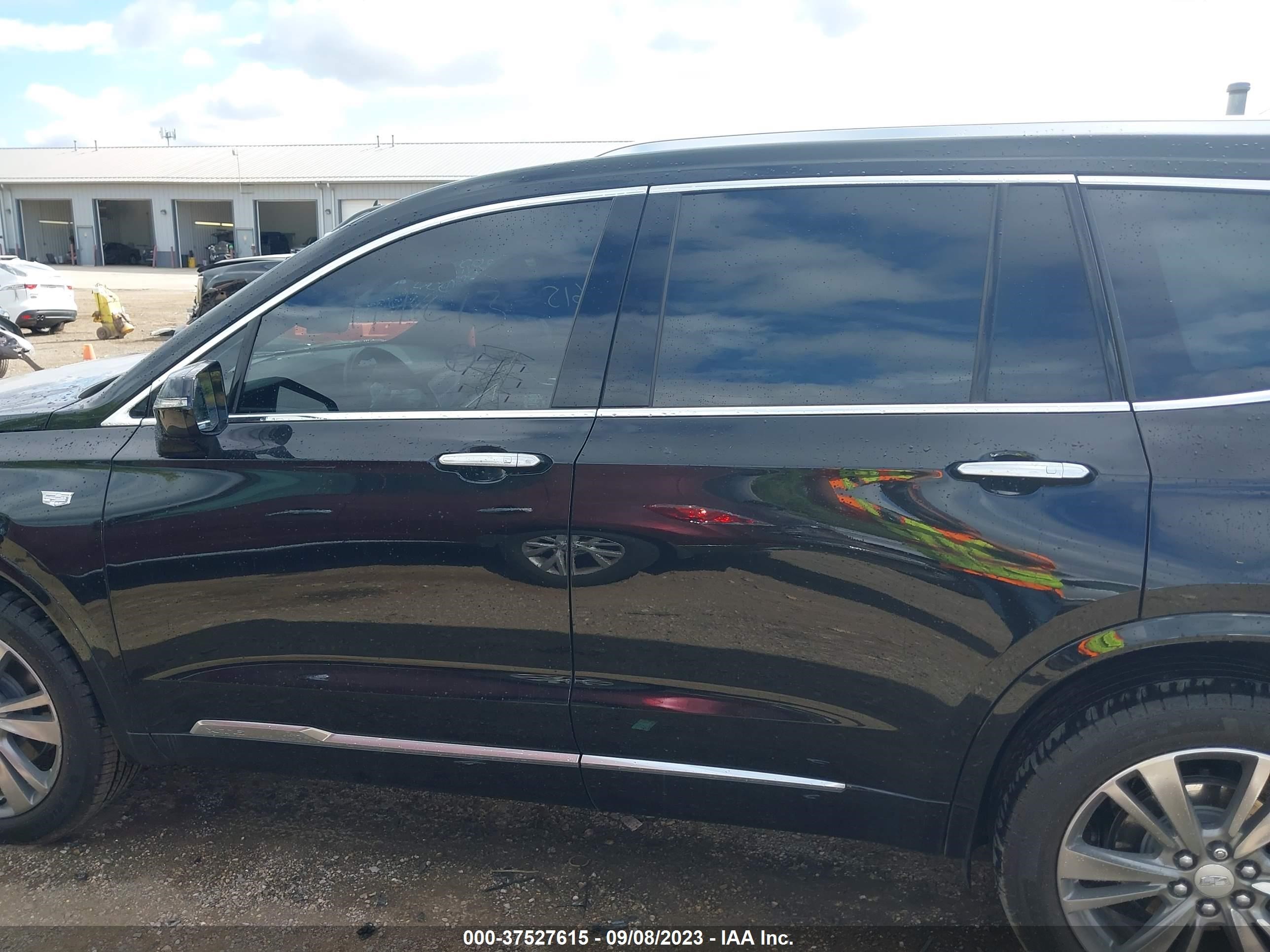 Photo 13 VIN: 1GYKPDRSXNZ114293 - CADILLAC XT6 