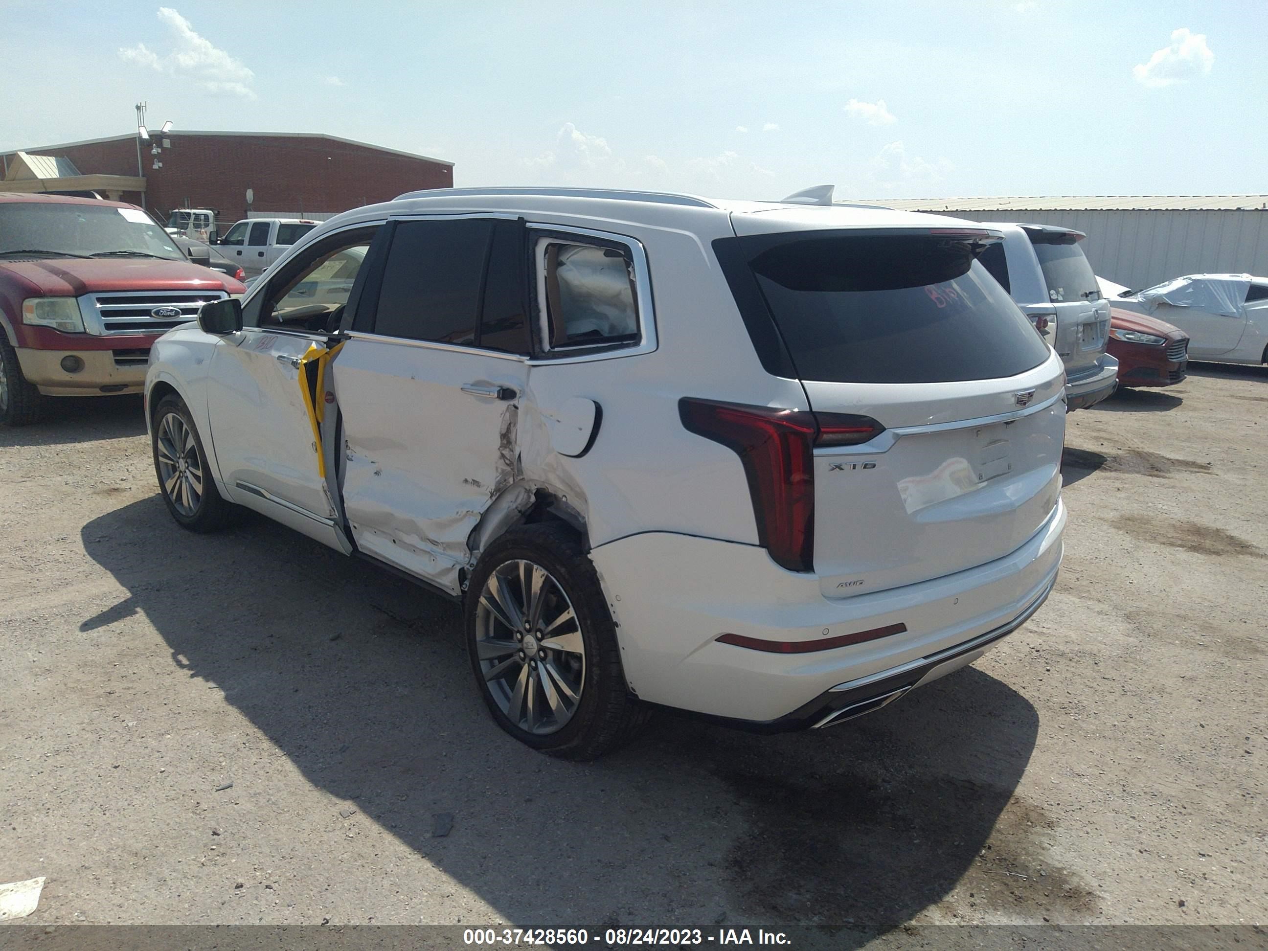 Photo 2 VIN: 1GYKPFRS1NZ149591 - CADILLAC XT6 