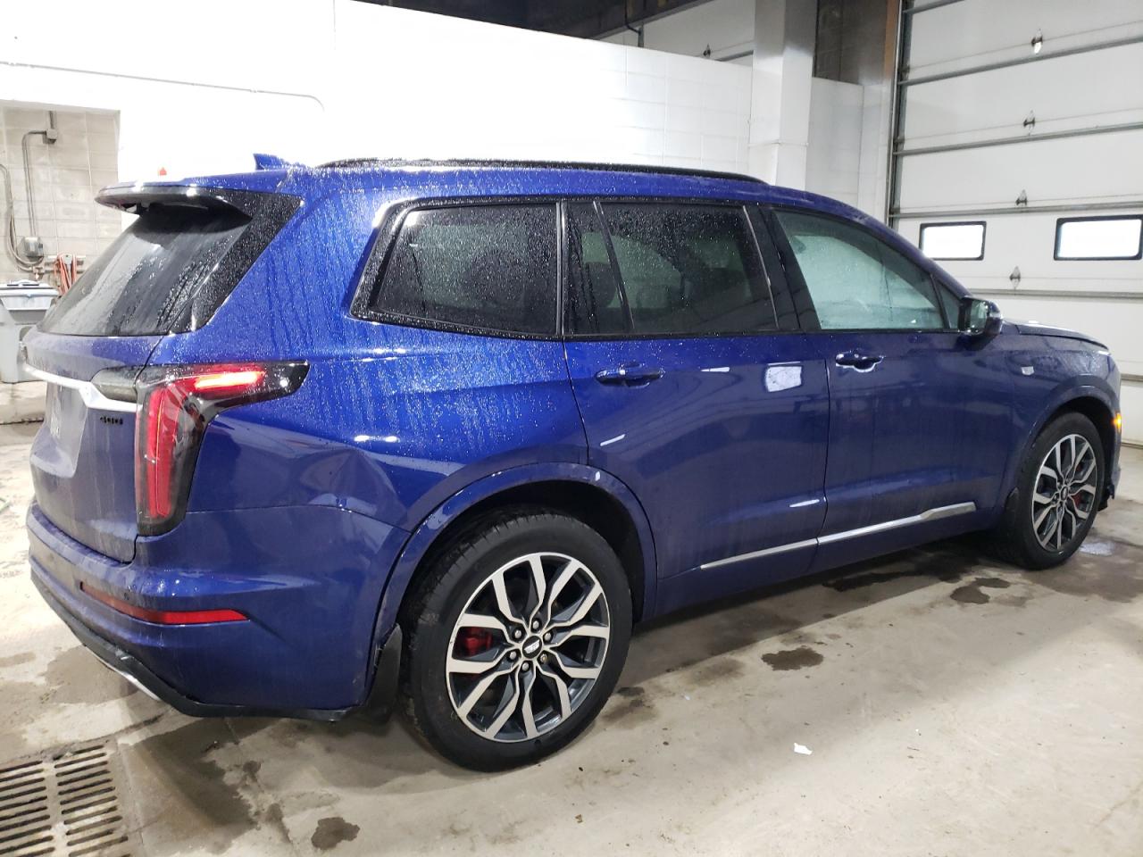 Photo 2 VIN: 1GYKPGRS7PZ118287 - CADILLAC XT6 