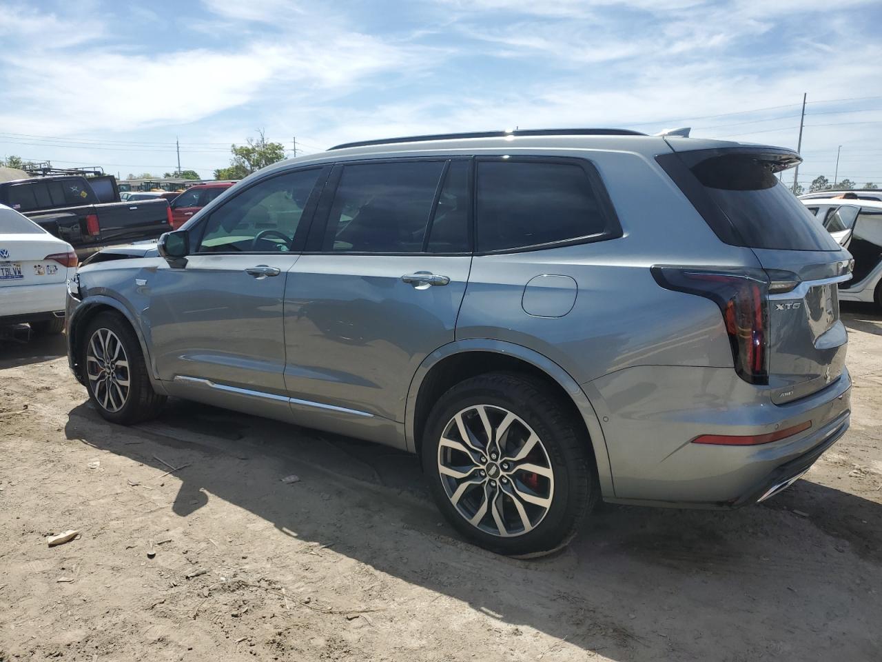 Photo 1 VIN: 1GYKPHRS8RZ714341 - CADILLAC XT6 