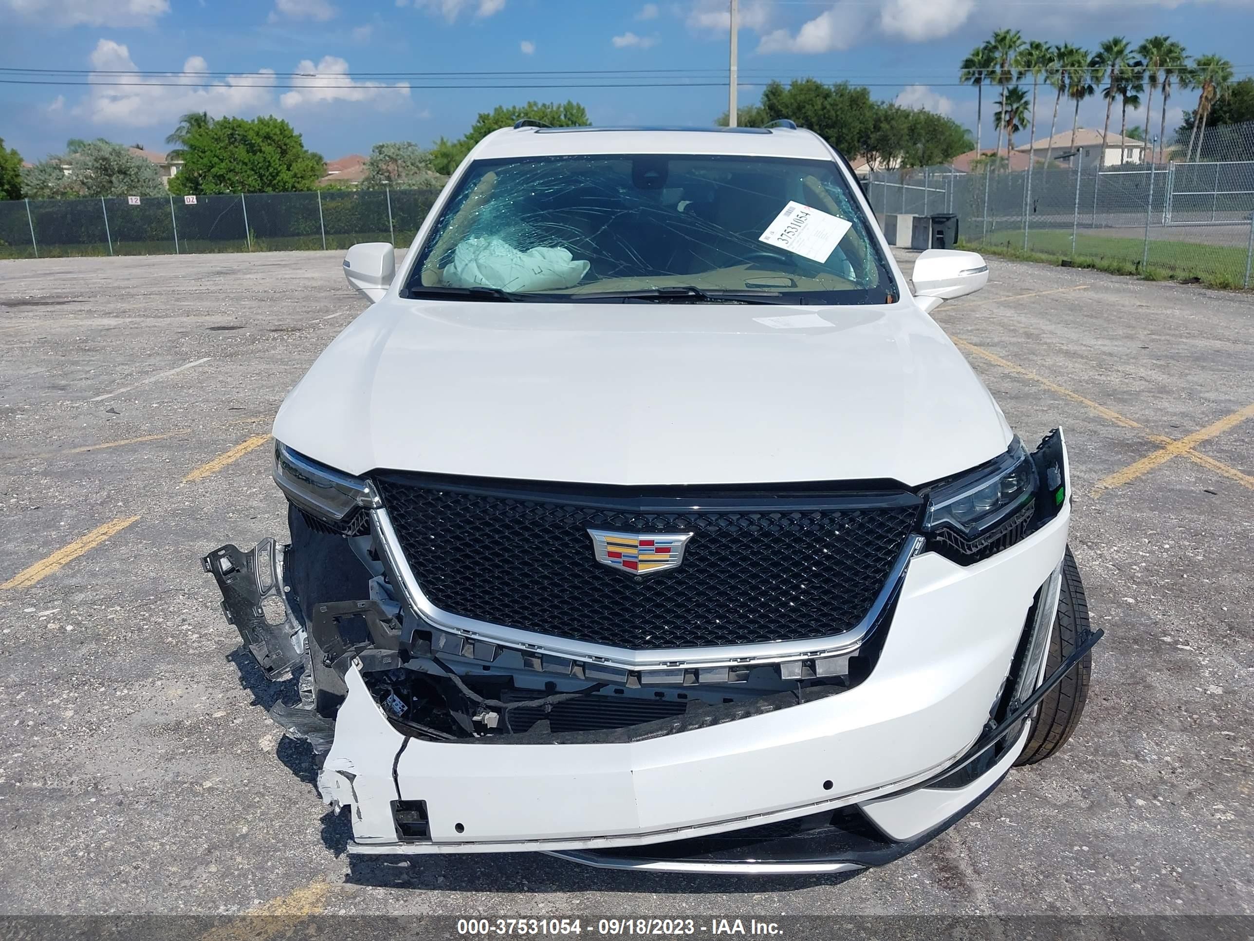 Photo 11 VIN: 1GYKPHRSXLZ106103 - CADILLAC XT6 