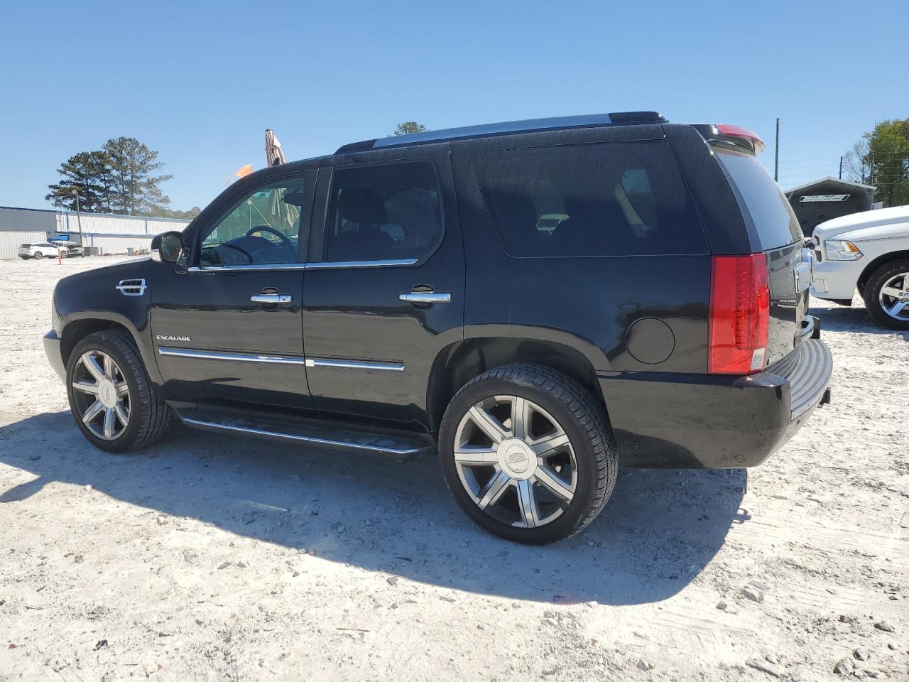 Photo 1 VIN: 1GYS3AEF2BR244065 - CADILLAC ESCALADE 