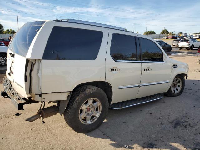 Photo 2 VIN: 1GYS3AEF5BR346993 - CADILLAC ESCALADE 