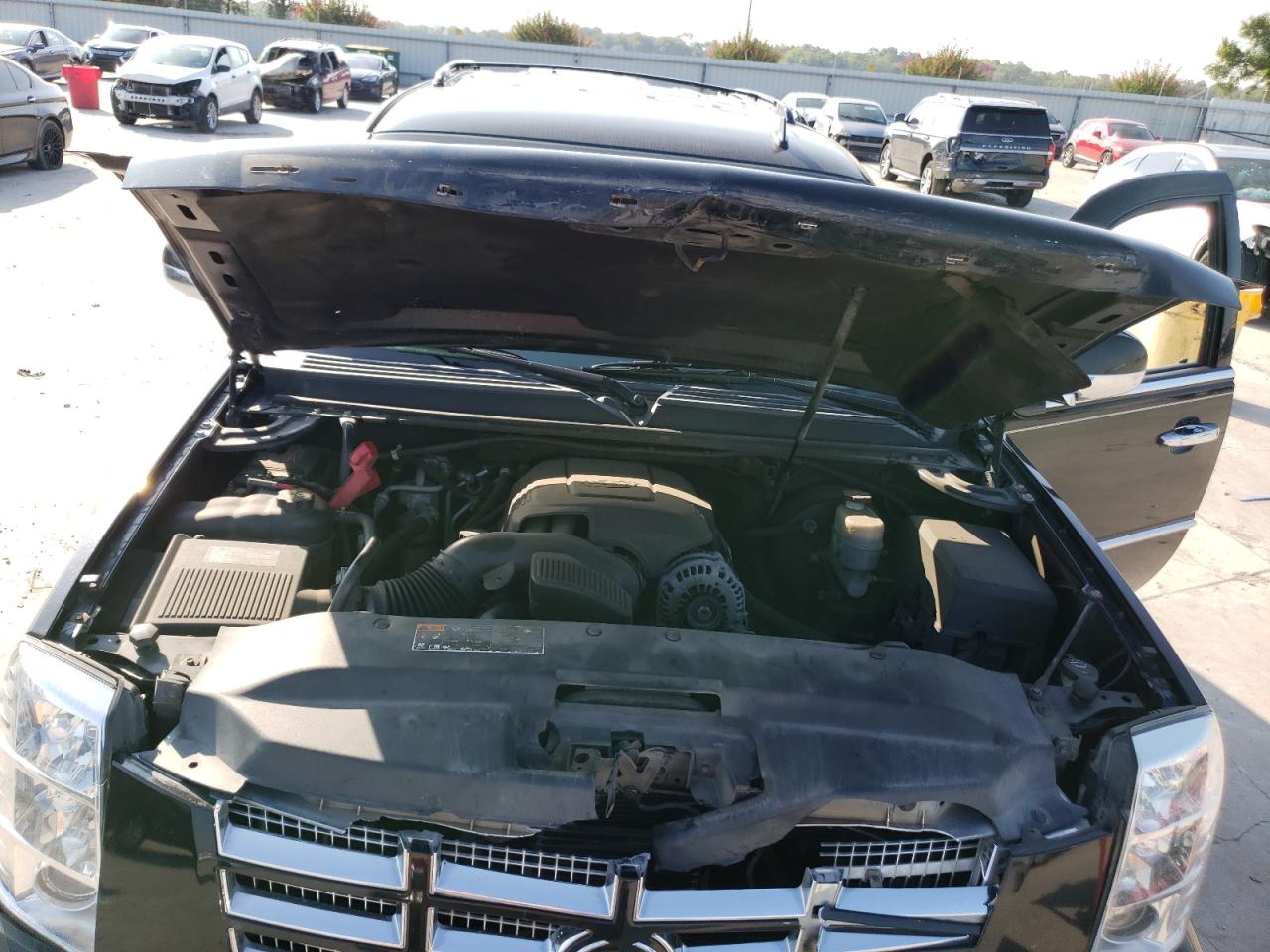 Photo 11 VIN: 1GYS3AEF5BR374888 - CADILLAC ESCALADE 