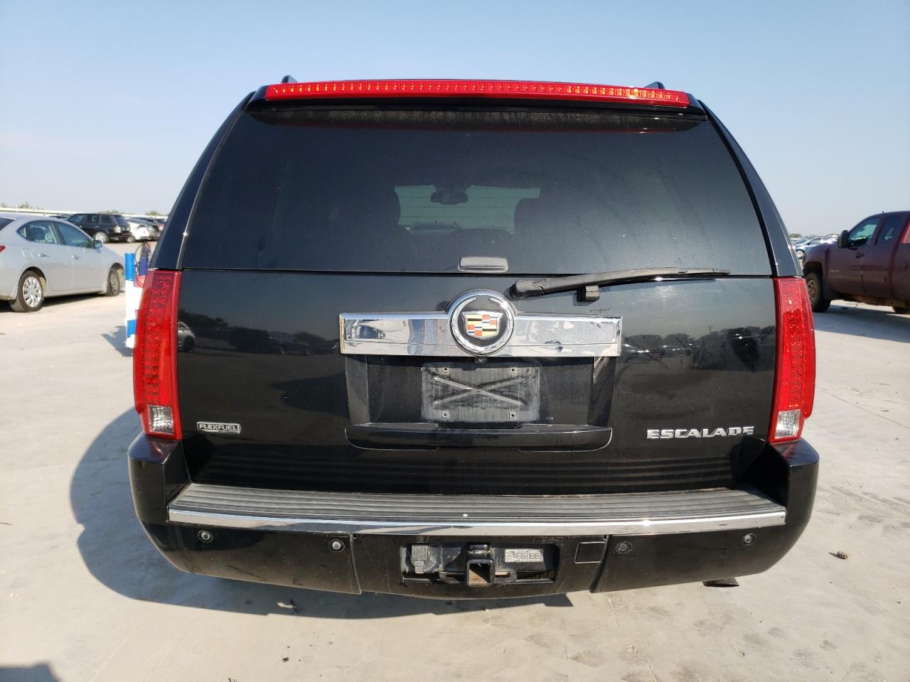 Photo 5 VIN: 1GYS3AEF5BR374888 - CADILLAC ESCALADE 