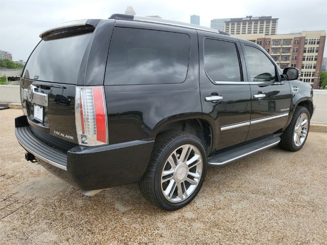 Photo 3 VIN: 1GYS3AEF7CR117071 - CADILLAC ESCALADE 