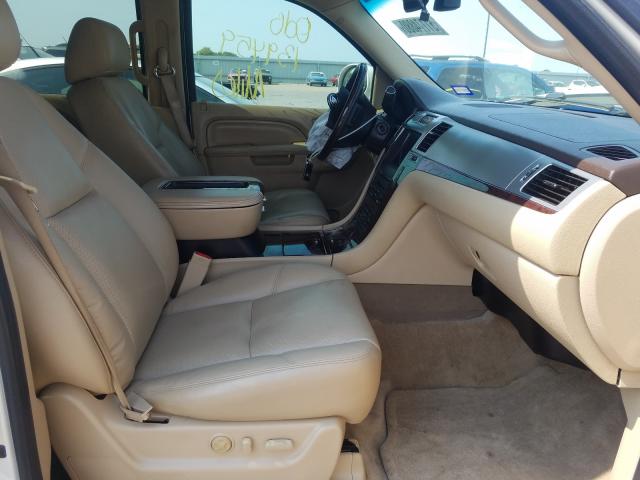 Photo 4 VIN: 1GYS3BEF5BR360933 - CADILLAC ESCALADE L 