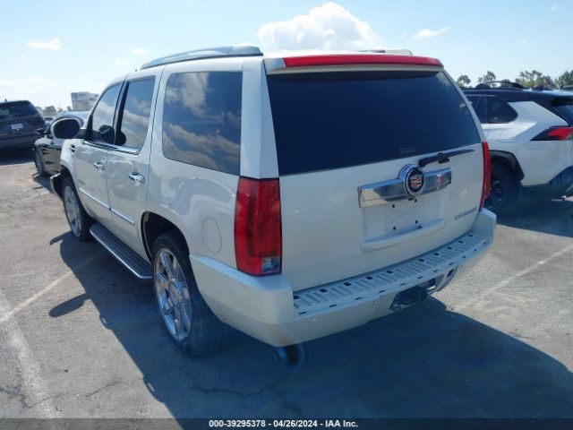 Photo 2 VIN: 1GYS3BEF5CR135073 - CADILLAC ESCALADE 