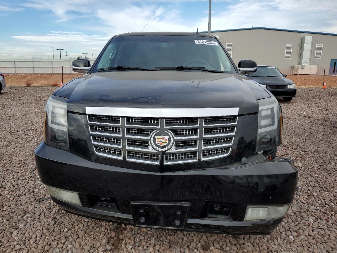 Photo 4 VIN: 1GYS3BEF8DR217008 - CADILLAC ESCALADE 