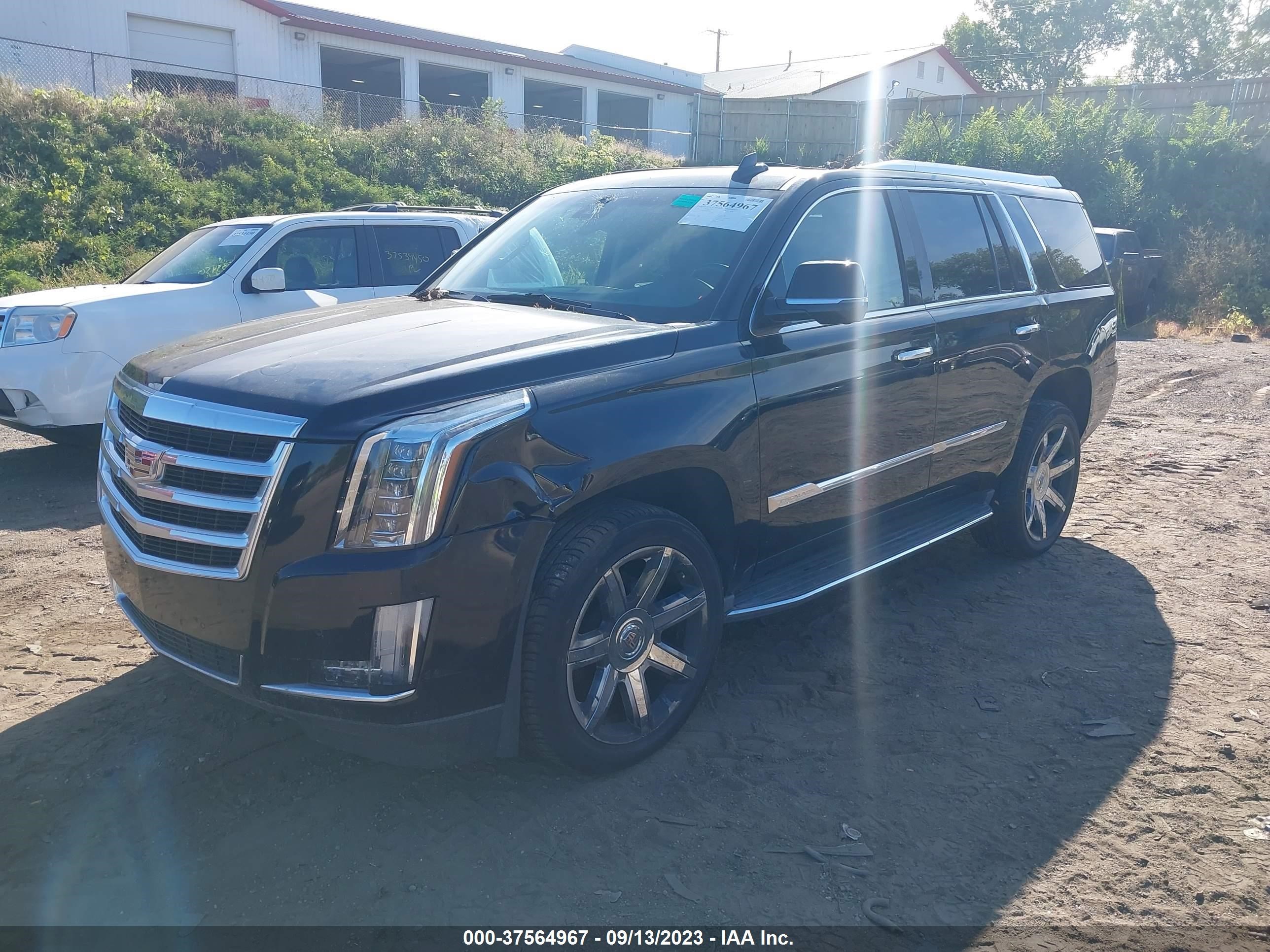 Photo 1 VIN: 1GYS3BKJ0GR366283 - CADILLAC ESCALADE 