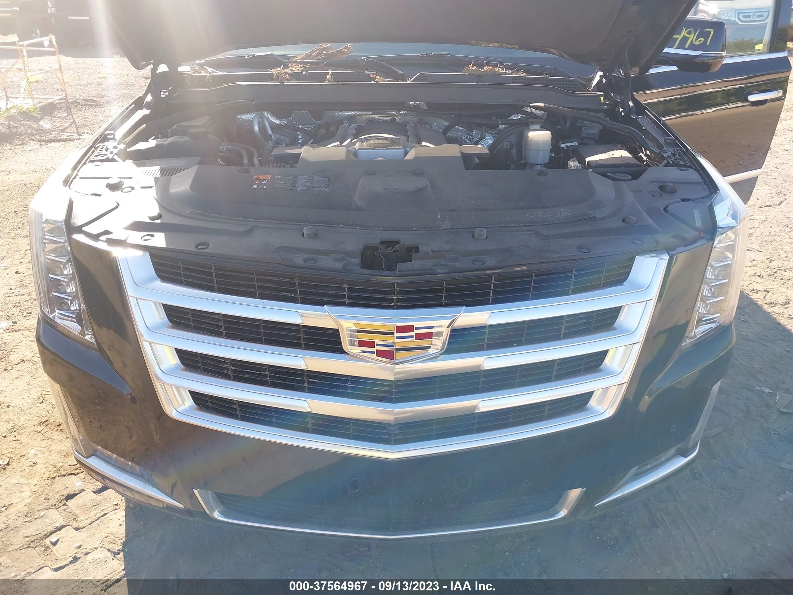 Photo 9 VIN: 1GYS3BKJ0GR366283 - CADILLAC ESCALADE 