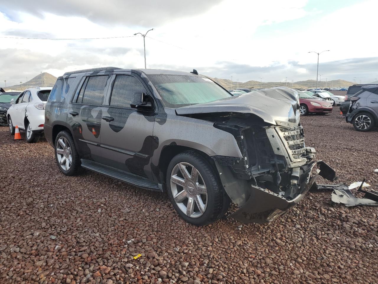 Photo 3 VIN: 1GYS3BKJ5HR152018 - CADILLAC ESCALADE L 