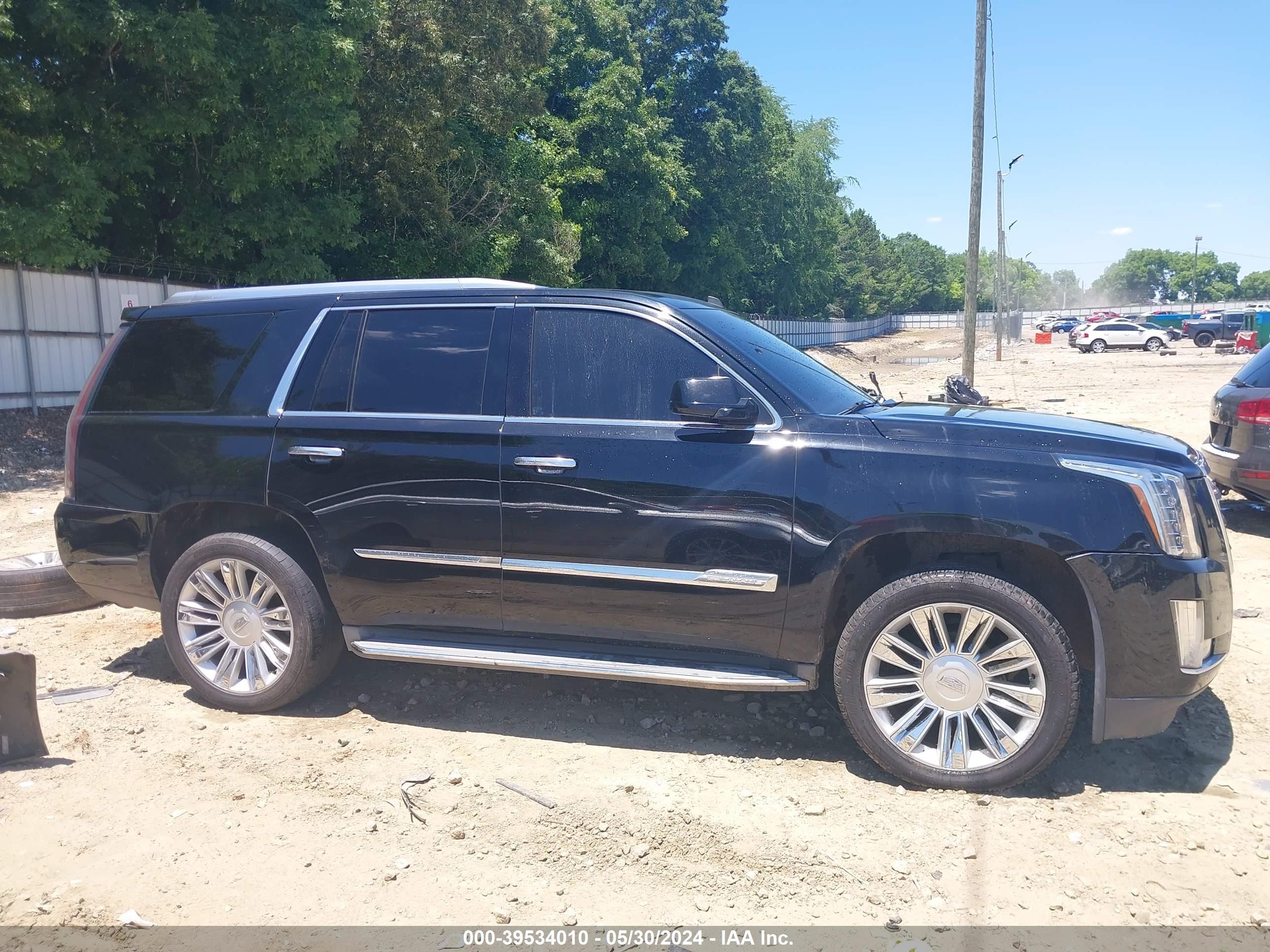 Photo 13 VIN: 1GYS3BKJXFR301133 - CADILLAC ESCALADE 