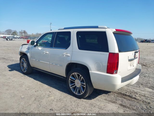 Photo 2 VIN: 1GYS3CEF1DR134915 - CADILLAC ESCALADE 