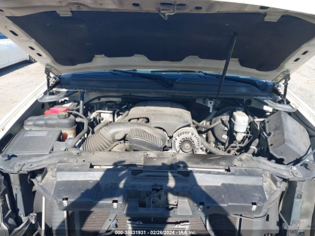 Photo 9 VIN: 1GYS3CEF1DR134915 - CADILLAC ESCALADE 