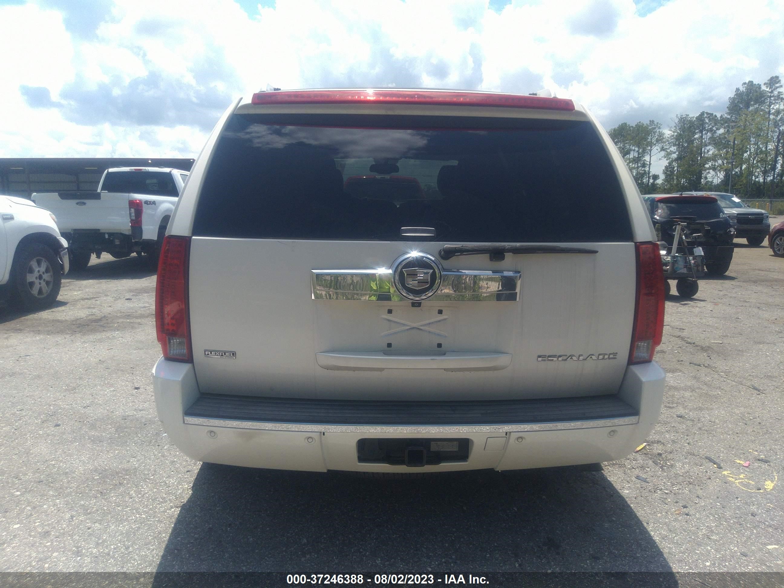 Photo 16 VIN: 1GYS3CEF5BR206762 - CADILLAC ESCALADE 