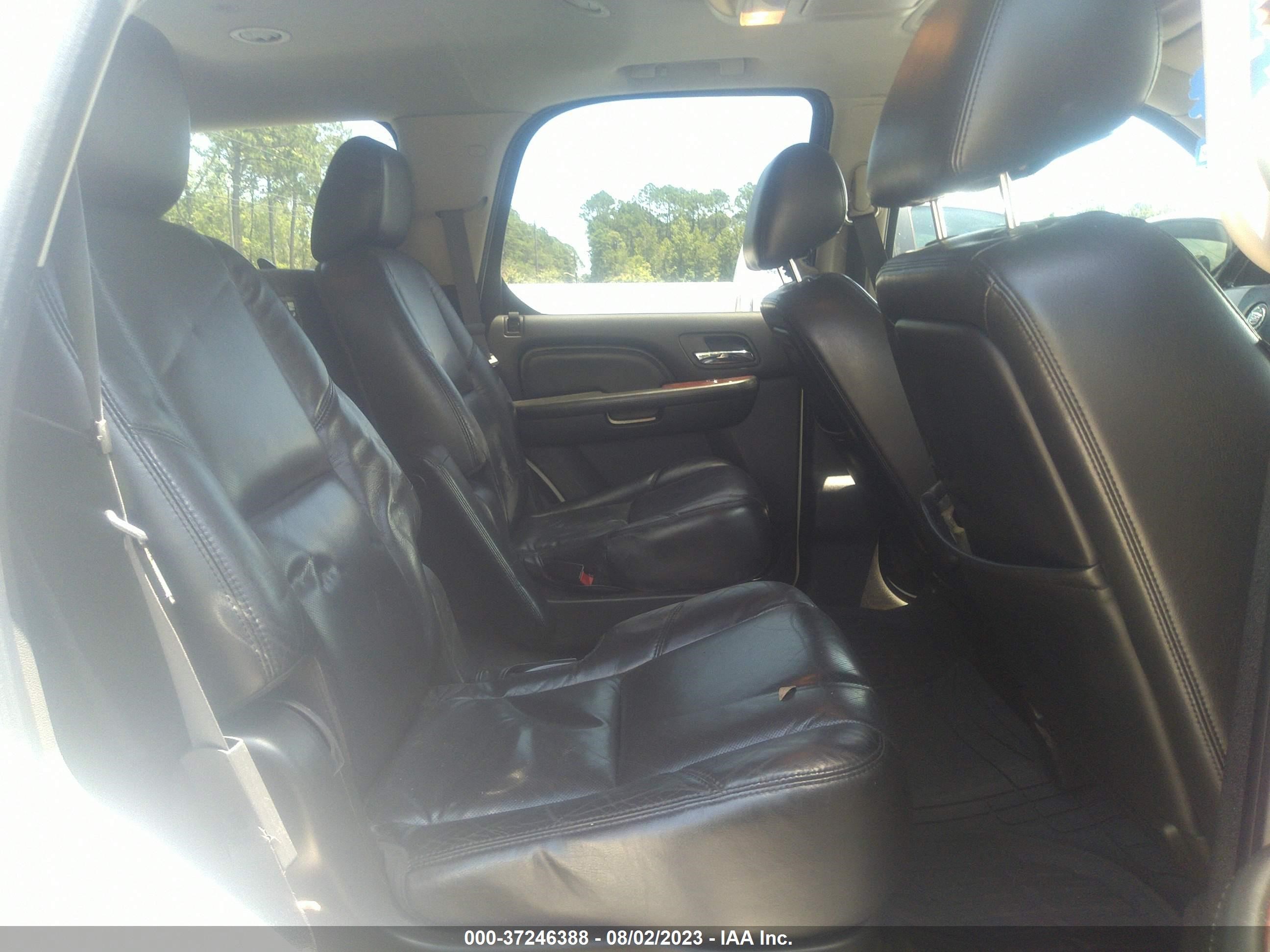 Photo 7 VIN: 1GYS3CEF5BR206762 - CADILLAC ESCALADE 