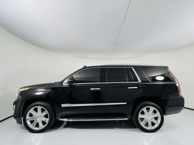 Photo 8 VIN: 1GYS3CKJ0JR210032 - CADILLAC ESCALADE 