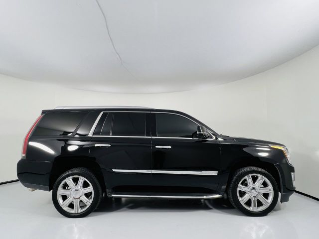 Photo 9 VIN: 1GYS3CKJ0JR210032 - CADILLAC ESCALADE 