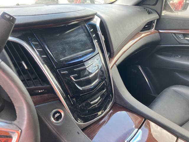 Photo 8 VIN: 1GYS3CKJ3KR258870 - CADILLAC ESCALADE P 