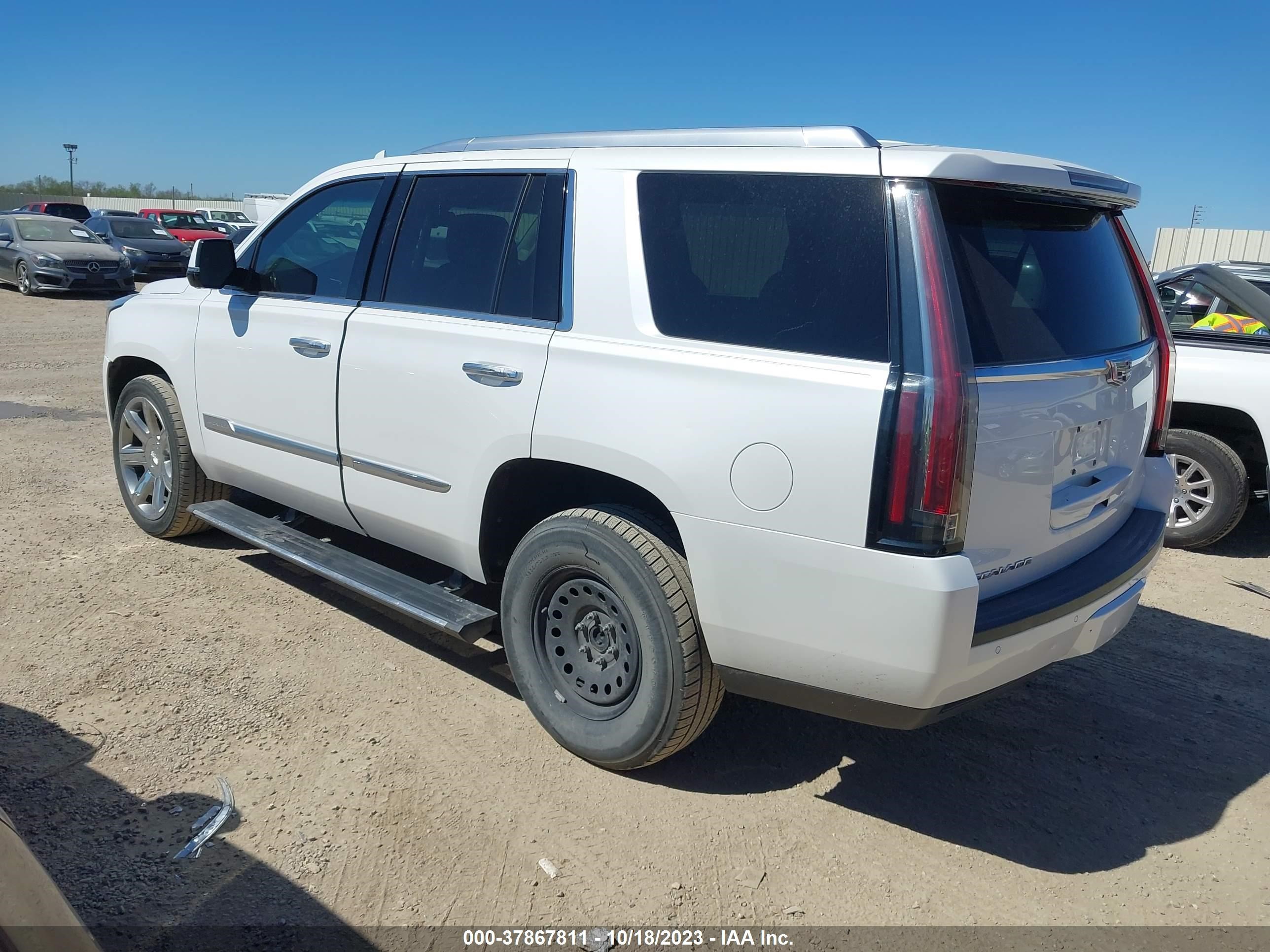 Photo 2 VIN: 1GYS3CKJ5GR178638 - CADILLAC ESCALADE 