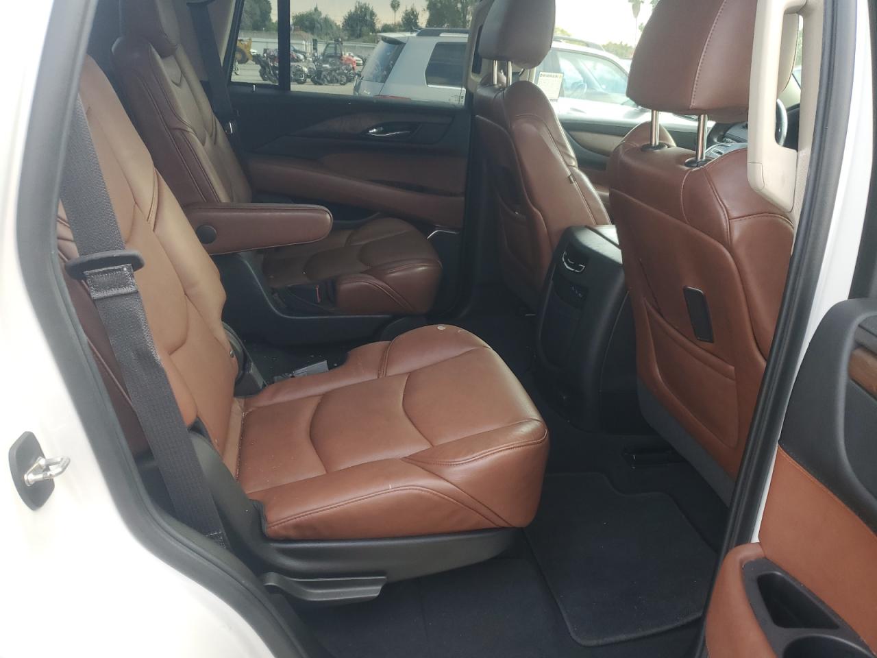 Photo 10 VIN: 1GYS3CKJ5KR214496 - CADILLAC ESCALADE 