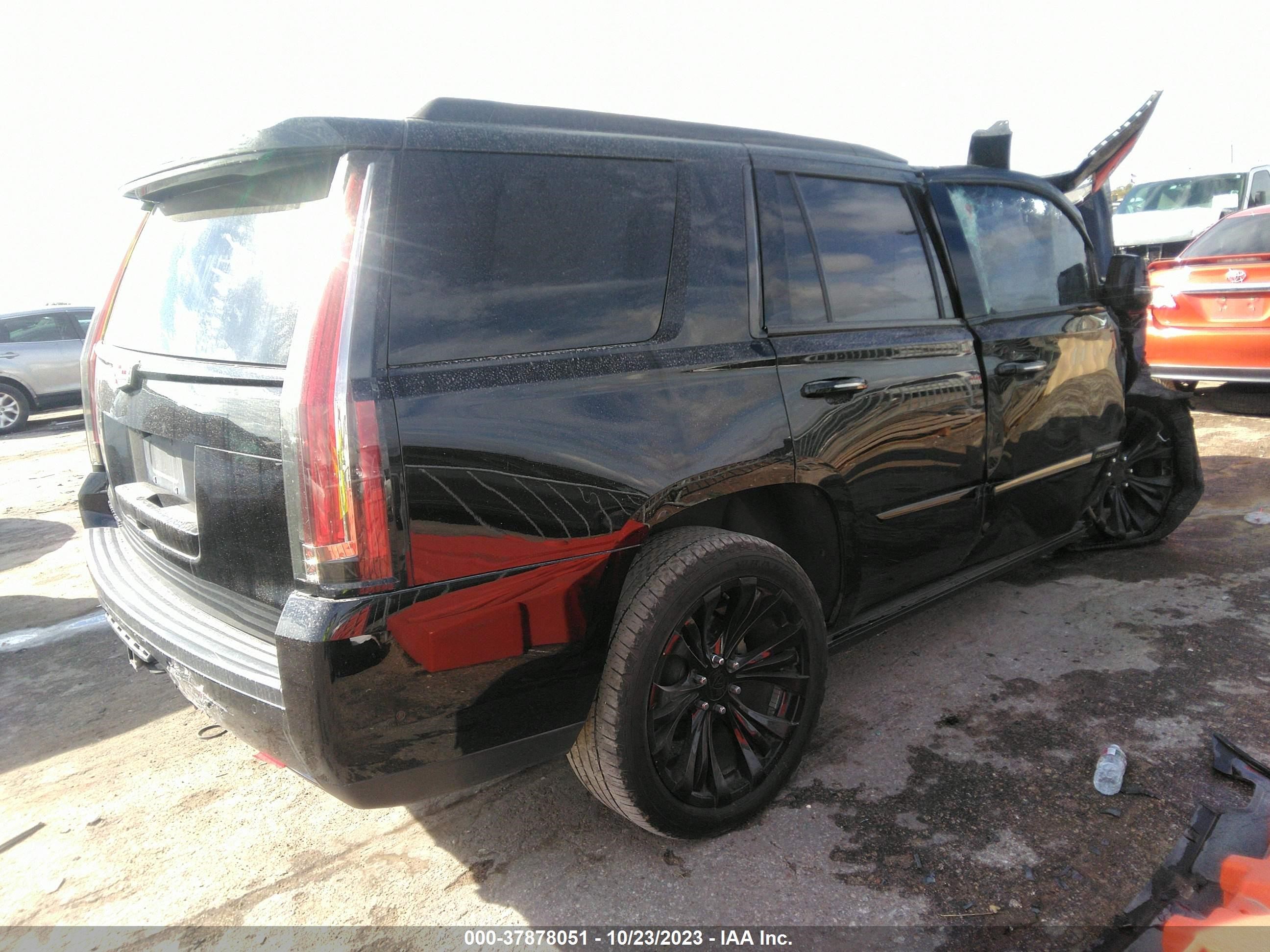 Photo 3 VIN: 1GYS3CKJ9HR210430 - CADILLAC ESCALADE 