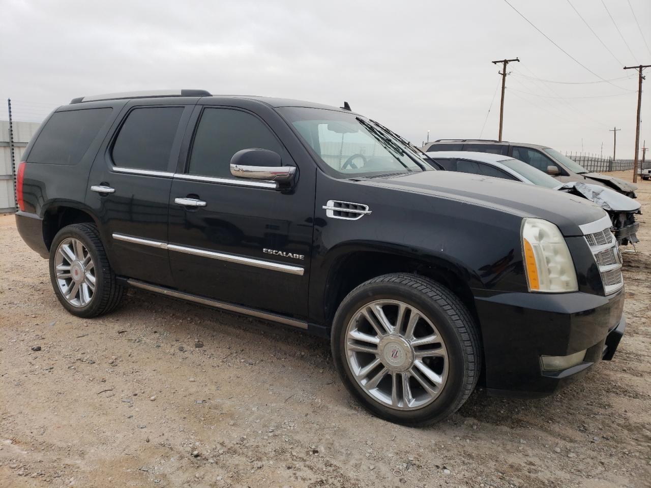 Photo 3 VIN: 1GYS3DEF1BR185513 - CADILLAC ESCALADE 