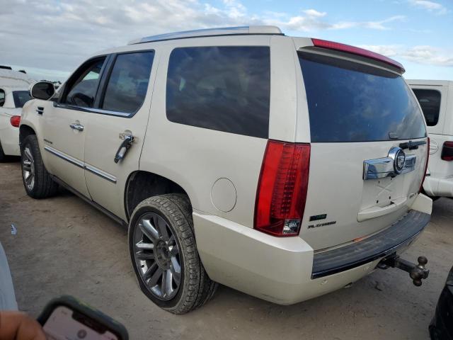 Photo 2 VIN: 1GYS3DEF1CR109744 - CADILLAC ESCALADE P 