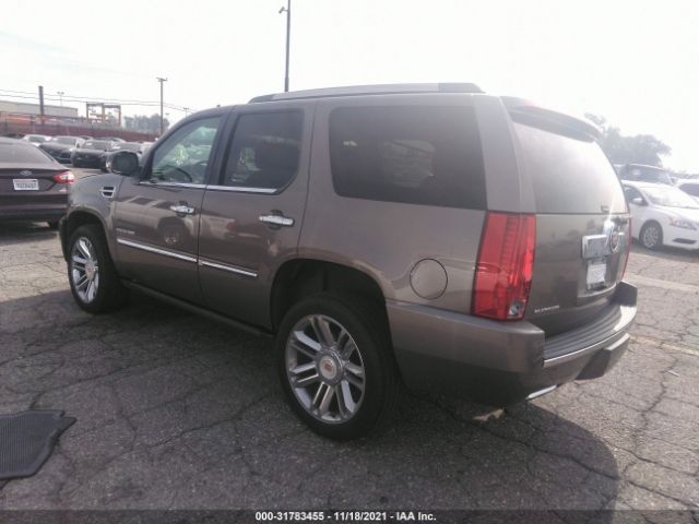 Photo 2 VIN: 1GYS3DEF1DR355131 - CADILLAC ESCALADE 