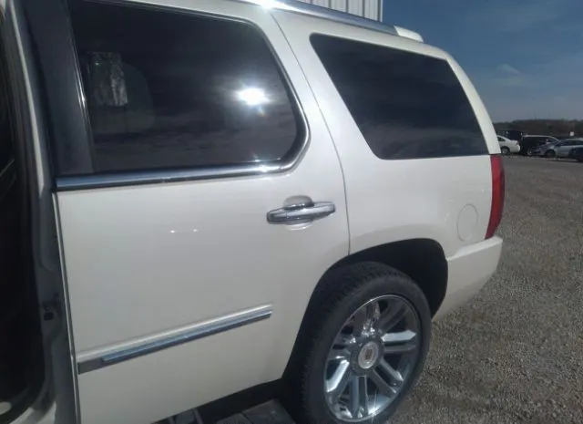 Photo 5 VIN: 1GYS3DEF3ER161055 - CADILLAC ESCALADE 