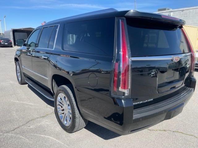 Photo 2 VIN: 1GYS3GKJ1KR100843 - CADILLAC ESCALADE E 