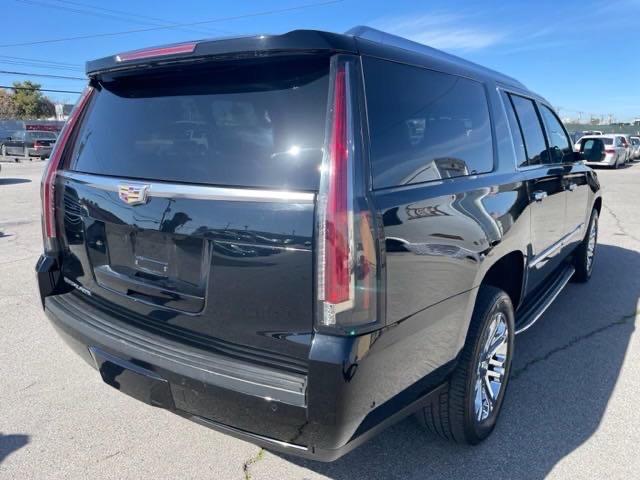 Photo 3 VIN: 1GYS3GKJ1KR100843 - CADILLAC ESCALADE E 