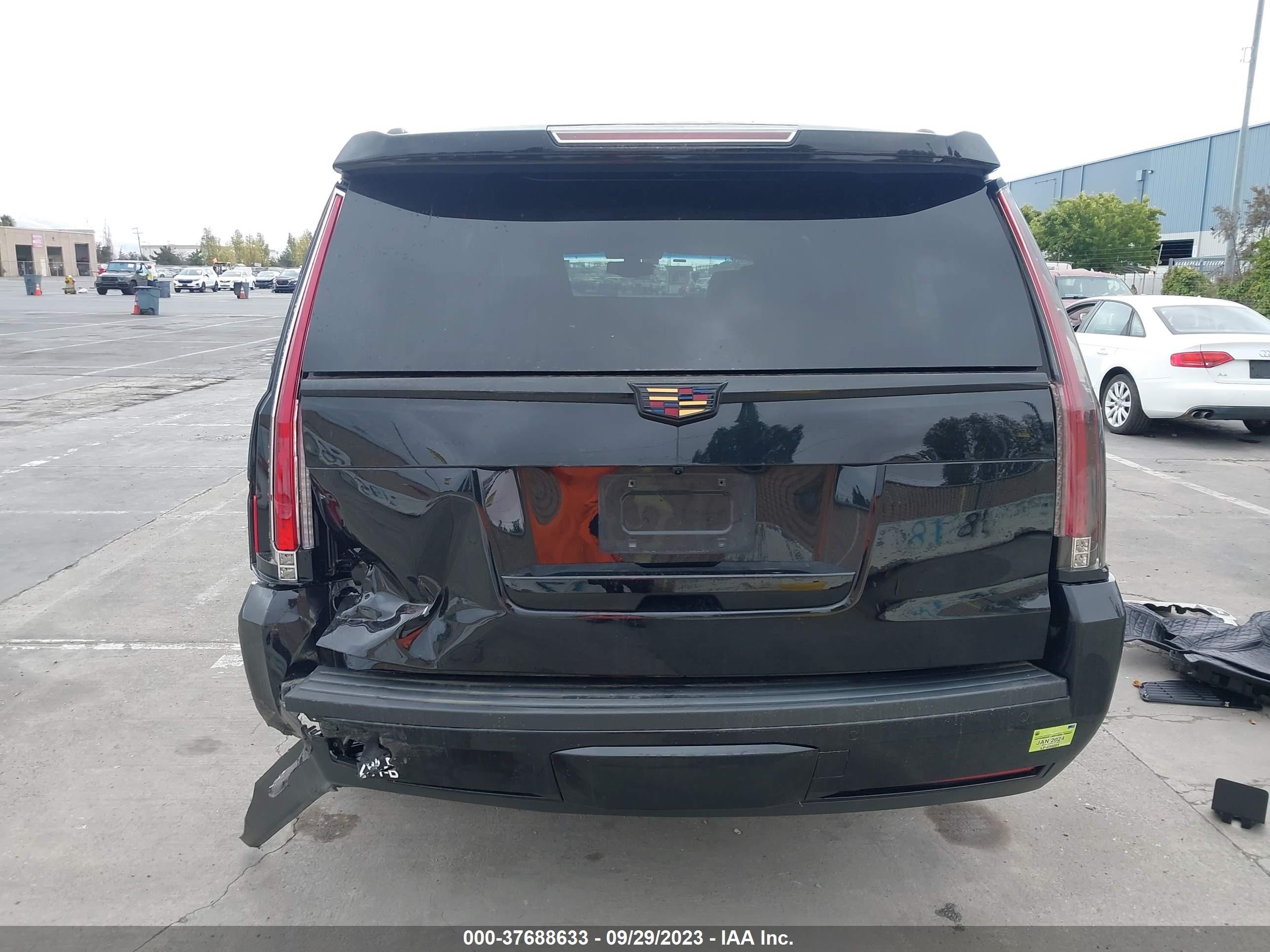 Photo 16 VIN: 1GYS3GKJ2LR177903 - CADILLAC ESCALADE 