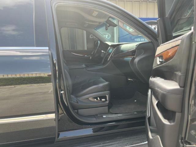 Photo 4 VIN: 1GYS3GKJ9JR382471 - CADILLAC ESCALADE E 