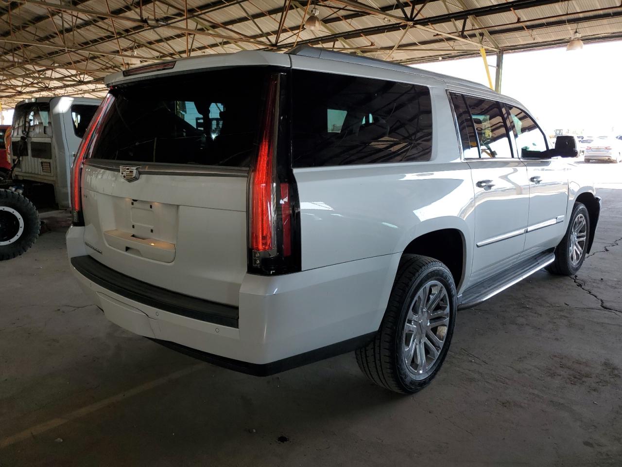 Photo 3 VIN: 1GYS3GKJXGR469532 - CADILLAC ESCALADE 