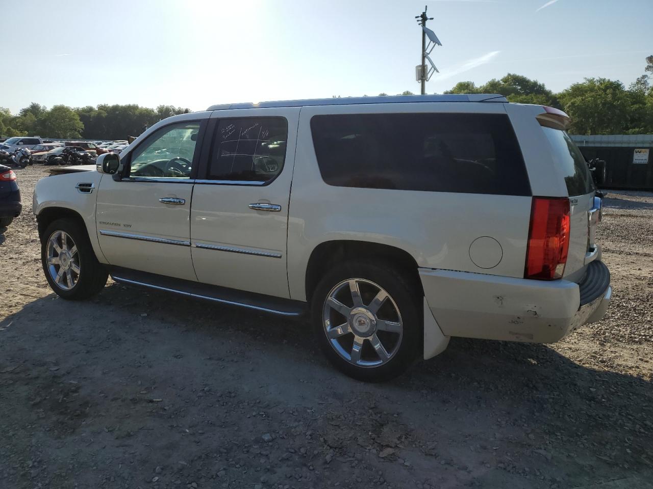 Photo 1 VIN: 1GYS3HEF8ER226103 - CADILLAC ESCALADE 